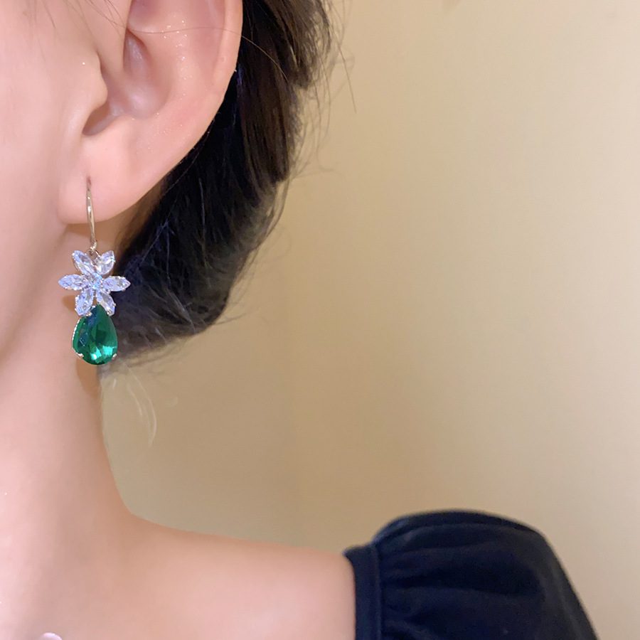 Buy European and American zircon water drop flower ear hook necklace suit light luxury high sense clavicle chain exquisite fashion temperament jewelry | Kibo Space Jewelry O1CN012pixe11a2Aa52HO3V 4070793271 0 cib crystal bracelet