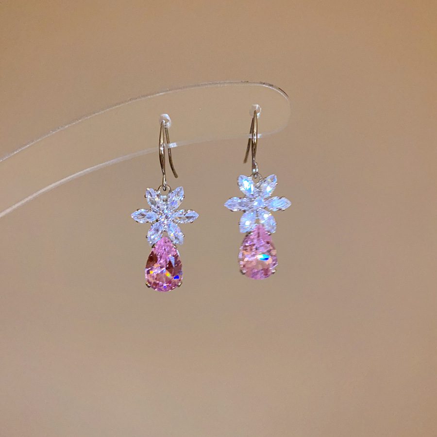 Buy European and American zircon water drop flower ear hook necklace suit light luxury high sense clavicle chain exquisite fashion temperament jewelry | Kibo Space Jewelry O1CN01KGOu1I1a2Aa2b1LR7 4070793271 0 cib crystal bracelet