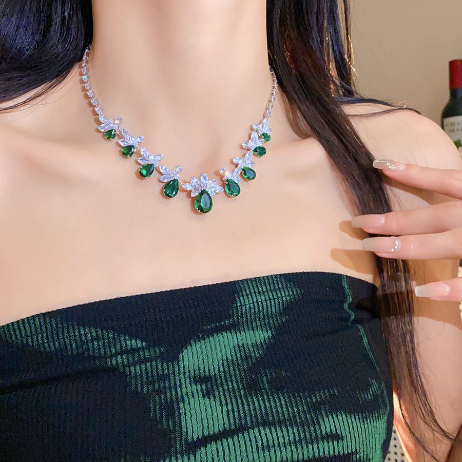 Buy European and American zircon water drop flower ear hook necklace suit light luxury high sense clavicle chain exquisite fashion temperament jewelry | Kibo Space Jewelry O1CN01L0iLeT1a2Aa3sv8fM 4070793271 0 cib crystal bracelet