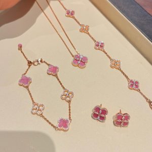 Vintage Rose Pink Flower Exquisite Diamond Four-Leaf Clover Bracelet Necklace Earrings Dopamine Retro Set