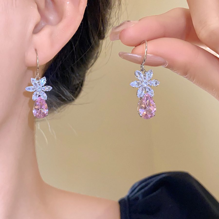 Buy European and American zircon water drop flower ear hook necklace suit light luxury high sense clavicle chain exquisite fashion temperament jewelry | Kibo Space Jewelry O1CN01P03bTH1a2Aa2TXdlP 4070793271 0 cib crystal bracelet